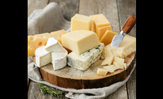 В Беларуси началась обязательная маркировка сыров и мороженого